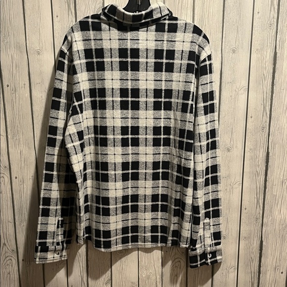 Good Fellow and Co.Men's Plaid Button-Up Shirt in Black and Cream Size XL - Picture 8 of 9
